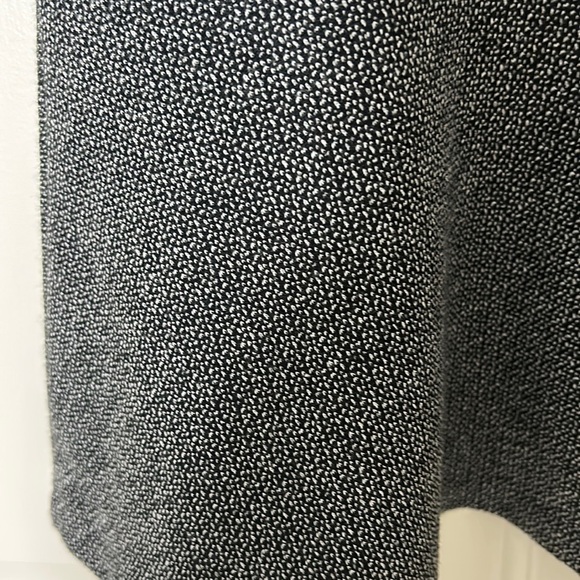Theory knit skater skirt in gray tones Sz 4 - Picture 5 of 9